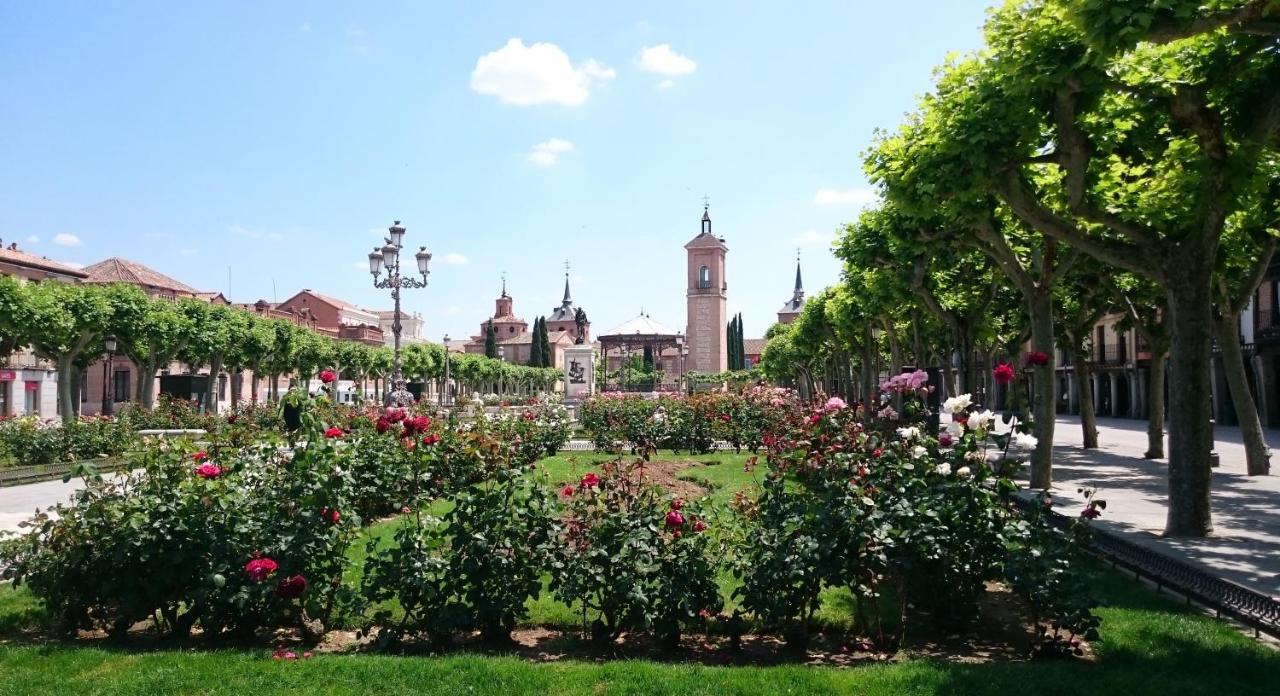 Casa De Huespedes Vecinodecerbantes Hotell Alcalá de Henares Exteriör bild